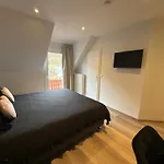 Jagdschloesschen Bed & Breakfast