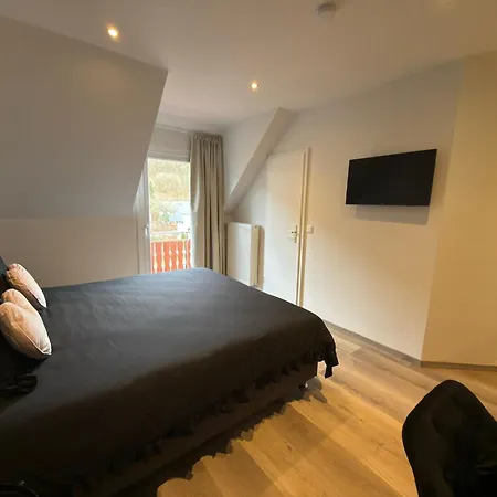 Jagdschloesschen Bed & Breakfast