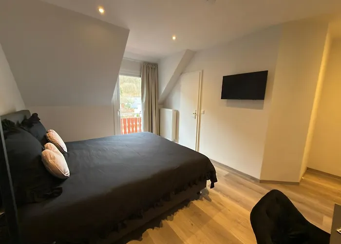 Jagdschloesschen Bed & Breakfast